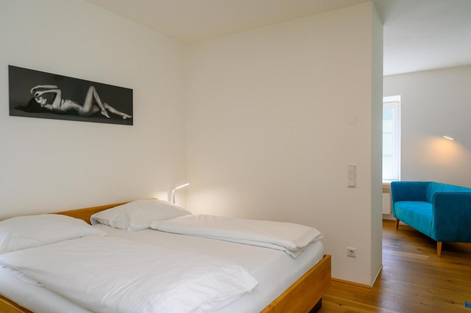 Appartement-Hotel Gh Zum Goldenen Schiff Enns Luaran gambar
