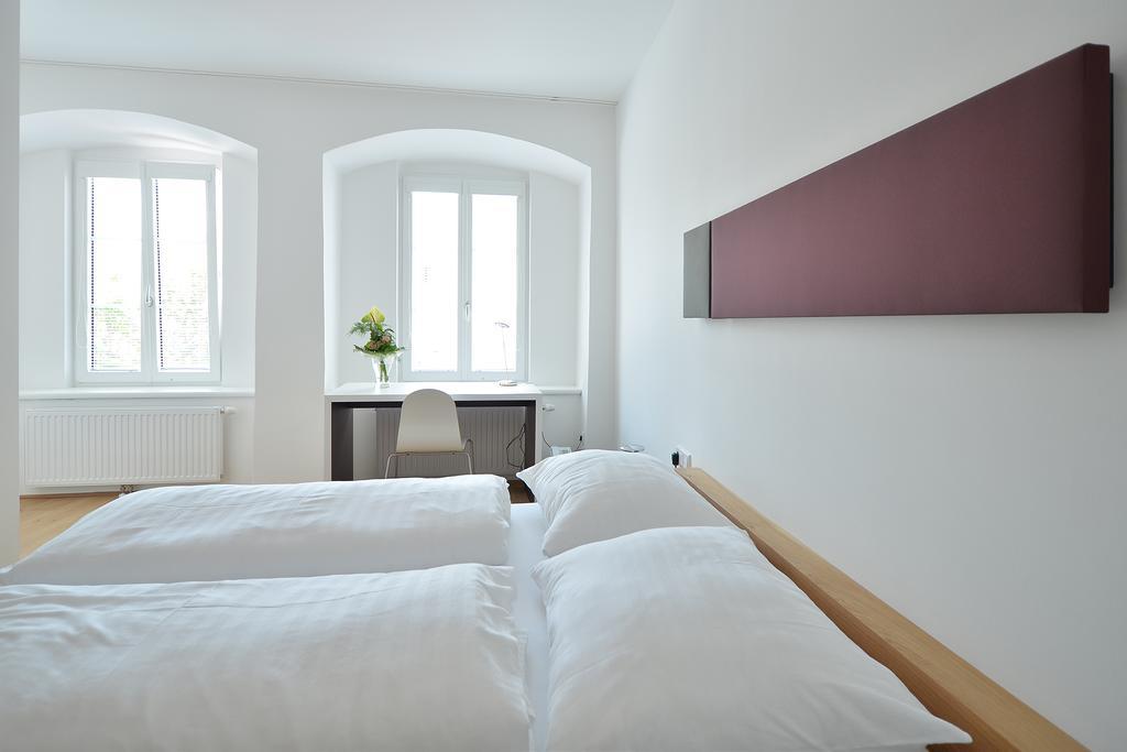 Appartement-Hotel Gh Zum Goldenen Schiff Enns Bilik gambar